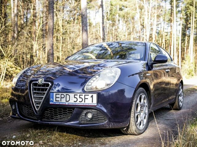 Альфа Ромео Giulietta, об'ємом двигуна 1.6 л та пробігом 243 тис. км за 4860 $, фото 3 на Automoto.ua