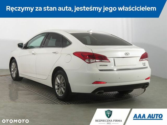 Хендай і40, об'ємом двигуна 1.69 л та пробігом 129 тис. км за 12527 $, фото 4 на Automoto.ua