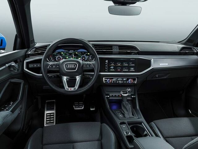 Фото салона Audi Q3 2023
