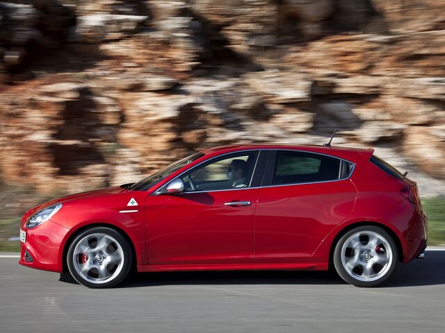 Альфа Ромео Giulietta, Хетчбек 2010 - н.в. 1.6D MultiJet  MT (105 Hp)