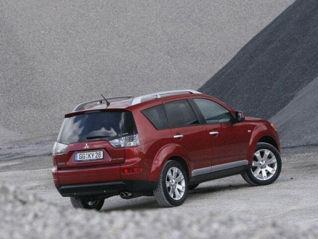Мицубиси Аутлендер, Внедорожник / Кроссовер 2006 - 2012 II 2,0i (147) 4WD CVT