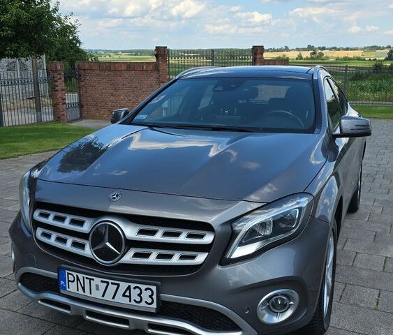 Мерседес ГЛА-Класс 2017 в Европе на Automoto.ua Серый Мерседес ГЛА-Класс, объемом двигателя 1 л и пробегом 154 тыс. км за 17434 $, фото 1 на Automoto.ua