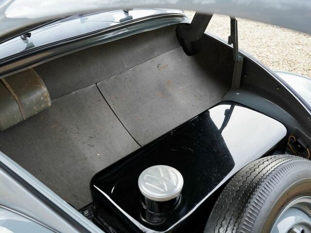 Фольксваген Бітл 1955 у Європі на Automoto.ua Сірий Фольксваген Бітл, об'ємом двигуна 0 л та пробігом 87 тис. км за 39572 $, фото 10 на Automoto.ua