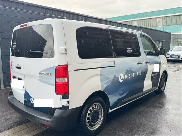 Тойота Proace Verso 2019 у Європі на Automoto.ua Білий Тойота Proace Verso, об'ємом двигуна 1.5 л та пробігом 262 тис. км за 12900 $, фото 2 на Automoto.ua