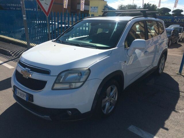 Шевроле Орландо 2011 в Европе на Automoto.ua Белый Шевроле Орландо, объемом двигателя 2 л и пробегом 192 тыс. км за 5294 $, фото 1 на Automoto.ua