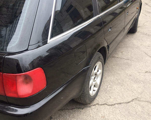 Ауді А6, Універсал 1994 - 1997 Avant (4A,C4) 2.6 V6 quattro