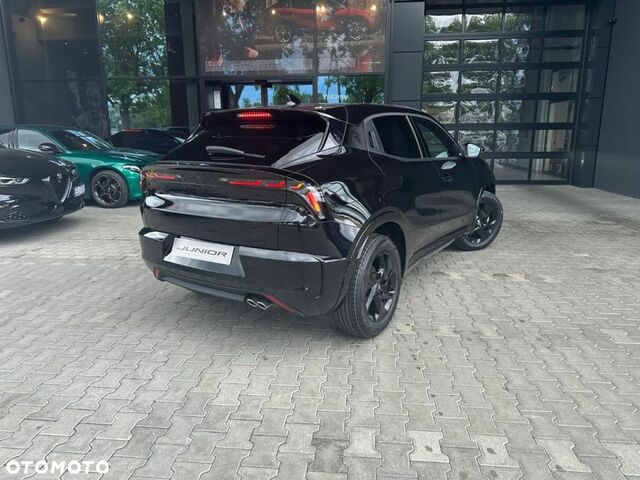 Альфа Ромео Джуниор 2025 в Европе на Automoto.ua Черный Альфа Ромео Джуниор, объемом двигателя 1 л и пробегом 1 тыс. км за 30243 $, фото 6 на Automoto.ua