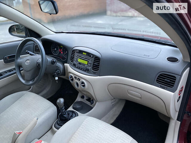 Хендай Акцент, Седан 2006 - н.в. III Sedan 1.4 i 16V