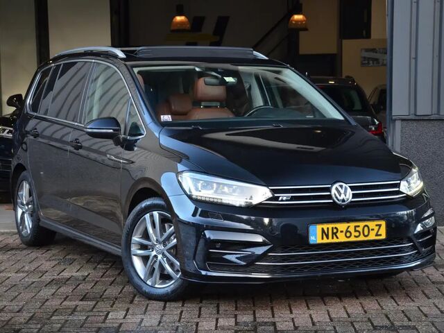 Фольксваген Туран 2017 у Європі на Automoto.ua Чорний Фольксваген Туран, об'ємом двигуна 1.4 л та пробігом 181 тис. км за 20909 $, фото 5 на Automoto.ua