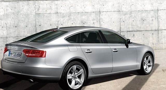 Ауді A5, Хетчбек 2011 - н.в. Sportback 2,0 TDI AT (177 Hp)