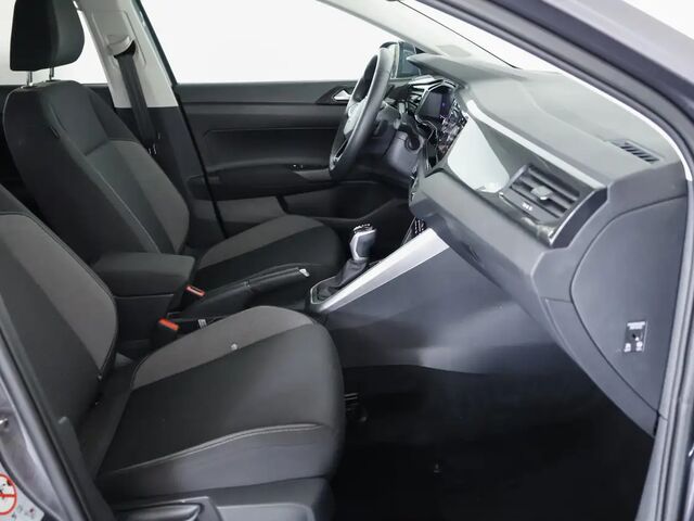 Фольксваген Taigo 2024 в Европе на Automoto.ua Серый Фольксваген Taigo, объемом двигателя 1 л и пробегом 10 тыс. км за 30233 $, фото 10 на Automoto.ua