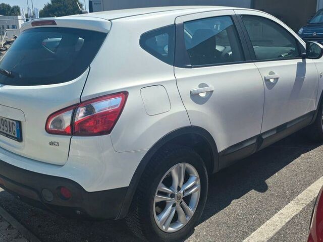 Ниссан Кашкай 2013 в Европе на Automoto.ua Белый Ниссан Кашкай, объемом двигателя 1.46 л и пробегом 190 тыс. км за 5999 $, фото 2 на Automoto.ua