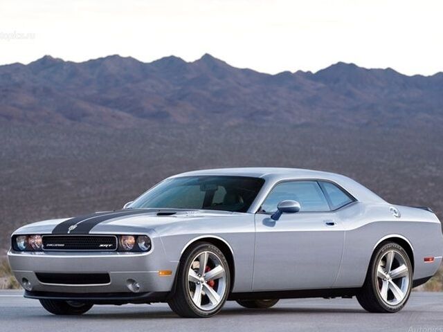 Додж Челенджер, Купе 2008 - н.в. 6.1 SRT HEMI V8 (425)