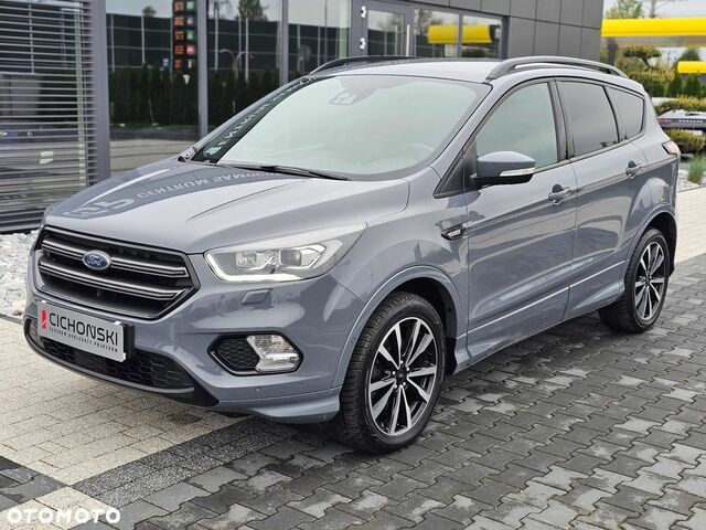 Форд Куга, объемом двигателя 2 л и пробегом 200 тыс. км за 14428 $, фото 1 на Automoto.ua