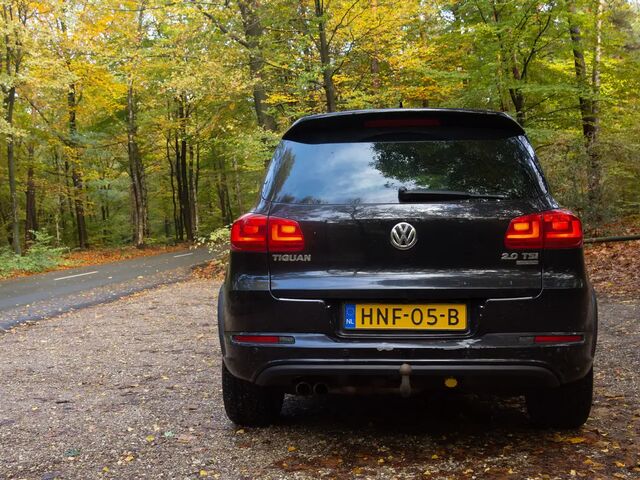 Фольксваген Тигуан 2014 в Европе на Automoto.ua Черный Фольксваген Тигуан, объемом двигателя 1.98 л и пробегом 226 тыс. км за 16363 $, фото 6 на Automoto.ua