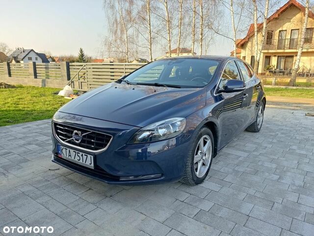 Вольво V40, об'ємом двигуна 1.6 л та пробігом 131 тис. км за 10778 $, фото 1 на Automoto.ua