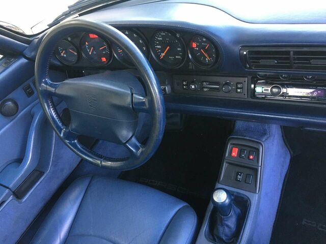 Синій Порше 911, об'ємом двигуна 3.6 л та пробігом 120 тис. км за 91782 $, фото 9 на Automoto.ua