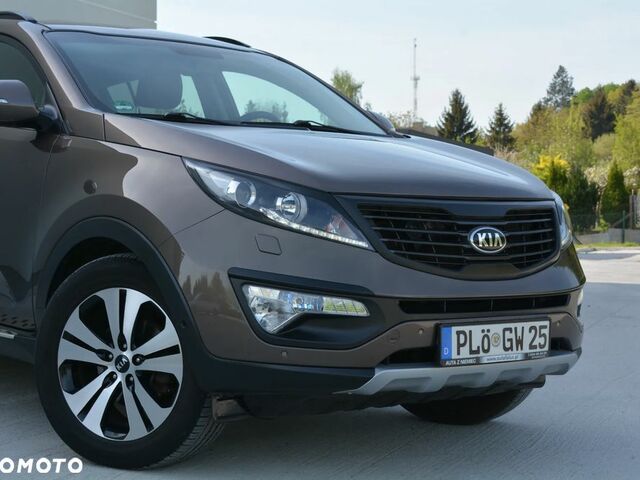 Кіа Sportage, об'ємом двигуна 2 л та пробігом 154 тис. км за 10778 $, фото 6 на Automoto.ua