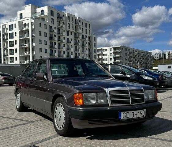 Мерседес W201, об'ємом двигуна 2.3 л та пробігом 211 тис. км за 7343 $, фото 3 на Automoto.ua