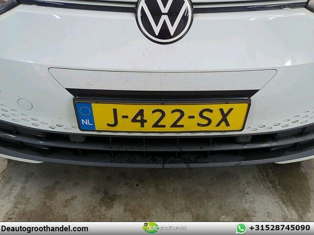 Фольксваген ID.3 2020 в Европе на Automoto.ua Белый Фольксваген ID.3, объемом двигателя 0 л и пробегом 146 тыс. км за 14762 $, фото 32 на Automoto.ua