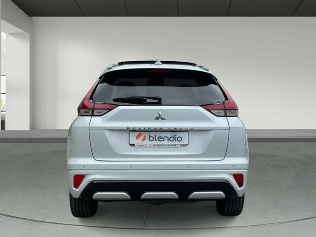 Міцубісі Eclipse Cross 2021 у Європі на Automoto.ua Білий Міцубісі Eclipse Cross, об'ємом двигуна 2.36 л та пробігом 45 тис. км за 30395 $, фото 7 на Automoto.ua
