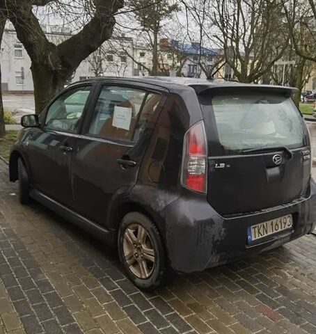 Дайхатсу Sirion, об'ємом двигуна 1.3 л та пробігом 358 тис. км за 1490 $, фото 4 на Automoto.ua