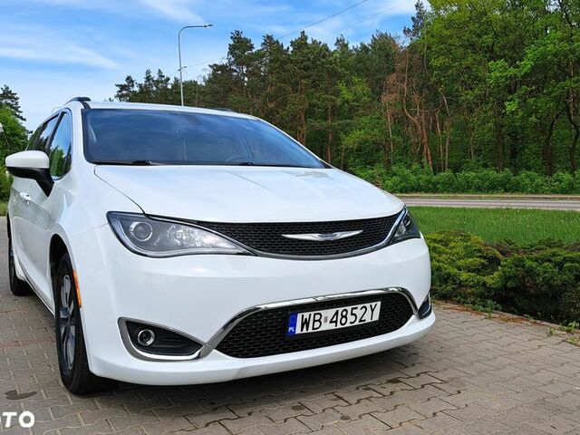 Крайслер Pacifica, об'ємом двигуна 3.61 л та пробігом 133 тис. км за 21598 $, фото 12 на Automoto.ua