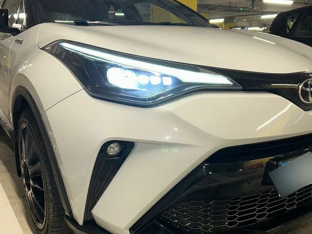 Тойота C-HR 2021 в Европе на Automoto.ua Серый Тойота C-HR, объемом двигателя 1 л и пробегом 34 тыс. км за 115000 $, фото 1 на Automoto.ua