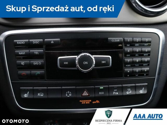Мерседес ГЛА-Клас 2014 у Європі на Automoto.ua Білий Мерседес ГЛА-Клас, об'ємом двигуна 1 л та пробігом 190 тис. км за 16465 $, фото 13 на Automoto.ua