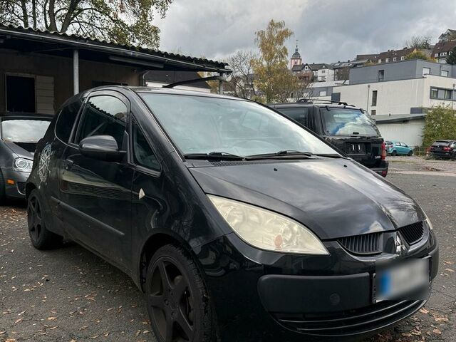 Мицубиси Кольт 2007 в Европе на Automoto.ua Черный Мицубиси Кольт, объемом двигателя 0 л и пробегом 186 тыс. км за 850 $, фото 1 на Automoto.ua