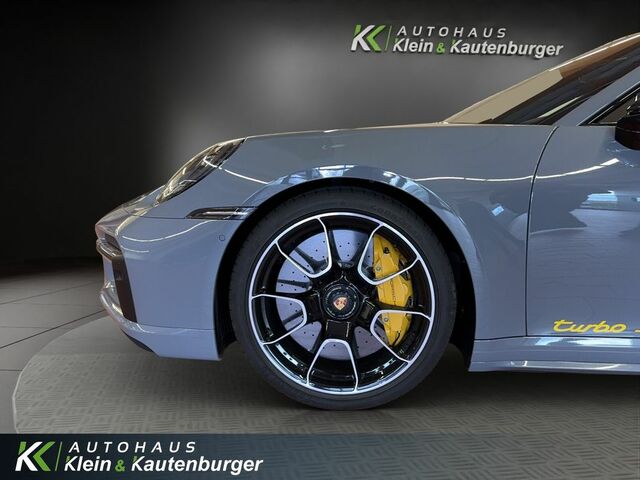 Сірий Порше 911, об'ємом двигуна 3.75 л та пробігом 1 тис. км за 325699 $, фото 8 на Automoto.ua
