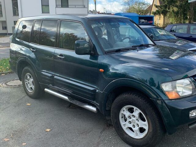 Міцубісі Паджеро 2001 у Європі на Automoto.ua Зелений Міцубісі Паджеро, об'ємом двигуна 0 л та пробігом 251 тис. км за 6999 $, фото 2 на Automoto.ua