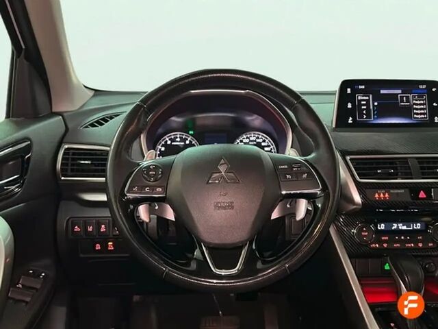 Мицубиси Eclipse Cross 2018 в Европе на Automoto.ua Белый Мицубиси Eclipse Cross, объемом двигателя 1.5 л и пробегом 102 тыс. км за 17446 $, фото 12 на Automoto.ua