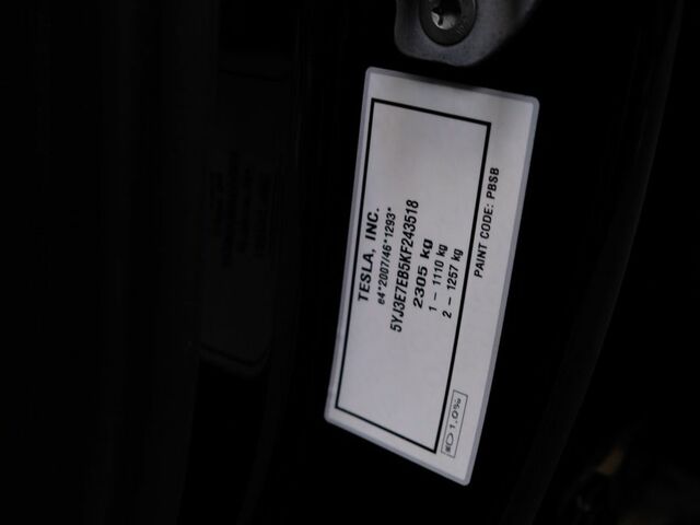 Черный Тесла Модель 3, объемом двигателя 0 л и пробегом 157 тыс. км за 22575 $, фото 37 на Automoto.ua