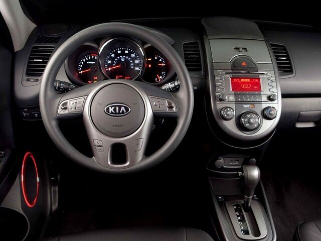 Киа Soul, Хэтчбек 2009 - н.в. 1.6 МТ (124 Hp)