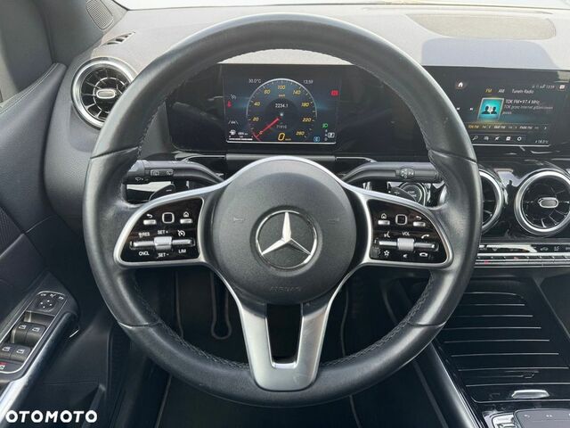 Мерседес Б-класс 2019 в Европе на Automoto.ua Белый Мерседес Б-класс, объемом двигателя 1 л и пробегом 72 тыс. км за 24189 $, фото 13 на Automoto.ua