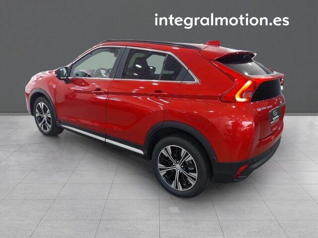 Мицубиси Eclipse Cross 2020 в Европе на Automoto.ua Красный Мицубиси Eclipse Cross, объемом двигателя 1.5 л и пробегом 29 тыс. км за 25795 $, фото 3 на Automoto.ua