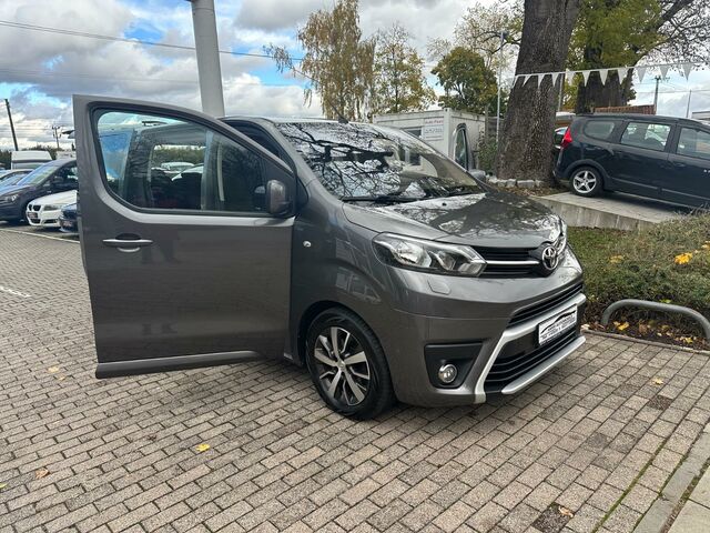 Тойота Proace Verso 2019 у Європі на Automoto.ua Тойота Proace Verso, об'ємом двигуна 2 л та пробігом 139 тис. км за 16900 $, фото 15 на Automoto.ua