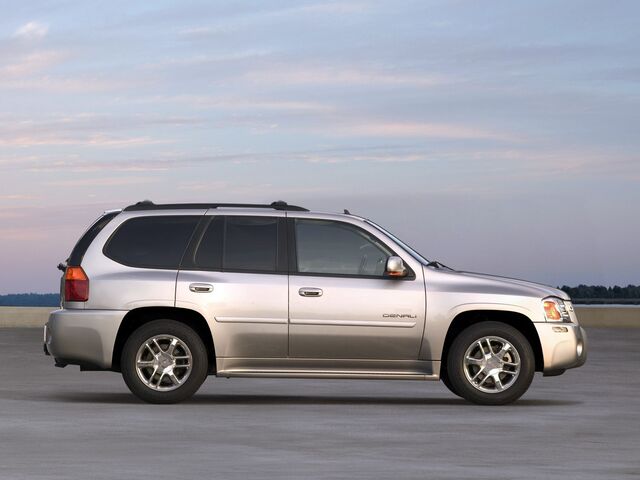 ДжіЕмСі Envoy, Позашляховик / Кросовер 2006 - н.в. (GMT840) 5.3 i V8 Denali XL 4WD (304 Hp)