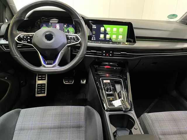 Фольксваген Golf GTE 2022 в Европе на Automoto.ua Черный Фольксваген Golf GTE, объемом двигателя 1.4 л и пробегом 50 тыс. км за 32598 $, фото 7 на Automoto.ua