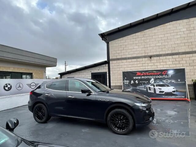 Мазераті Леванте 2018 у Європі на Automoto.ua Чорний Мазераті Леванте, об'ємом двигуна 0 л та пробігом 89 тис. км за 58354 $, фото 3 на Automoto.ua