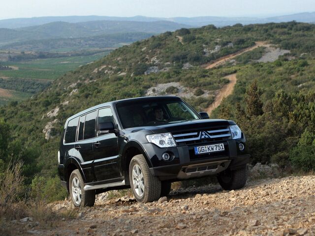 Міцубісі Паджеро, Позашляховик / Кросовер 2006 - н.в. IV 3.5 i V6 AT 5-door (202 Hp)