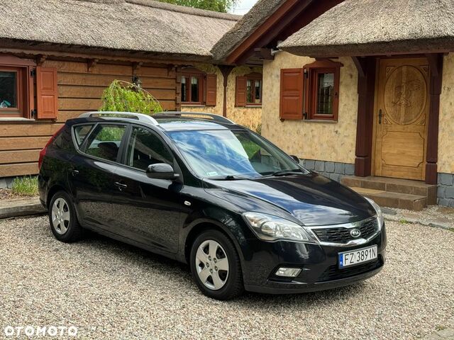 Кіа Сід, об'ємом двигуна 1.4 л та пробігом 148 тис. км за 3650 $, фото 9 на Automoto.ua