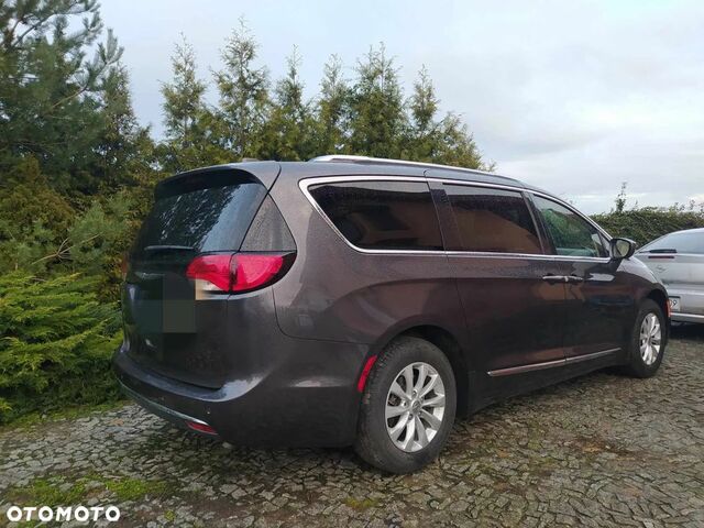 Крайслер Pacifica, об'ємом двигуна 3.61 л та пробігом 55 тис. км за 23758 $, фото 1 на Automoto.ua