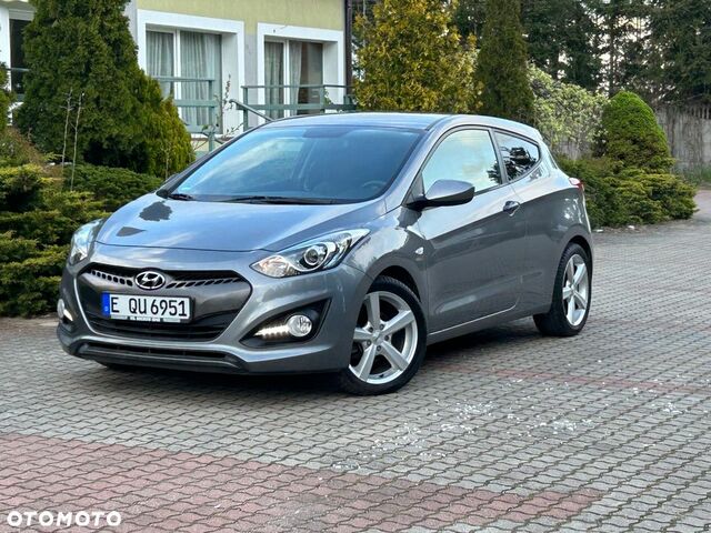 Хендай i30, об'ємом двигуна 1.4 л та пробігом 178 тис. км за 6458 $, фото 14 на Automoto.ua