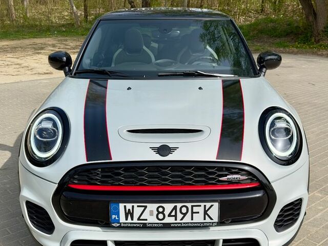 Мини John Cooper Works, объемом двигателя 2 л и пробегом 34 тыс. км за 29834 $, фото 1 на Automoto.ua