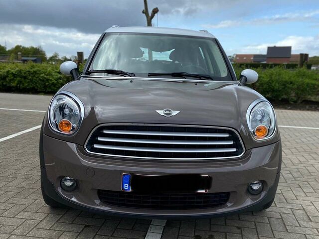 Коричневий Міні Cooper Countryman, об'ємом двигуна 1.6 л та пробігом 87 тис. км за 10699 $, фото 4 на Automoto.ua