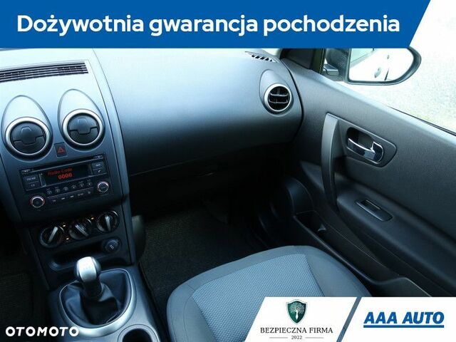 Ніссан Кашкай, об'ємом двигуна 1.6 л та пробігом 147 тис. км за 8207 $, фото 8 на Automoto.ua