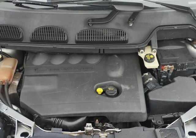 Форд Си-Макс, объемом двигателя 2 л и пробегом 213 тыс. км за 1598 $, фото 11 на Automoto.ua