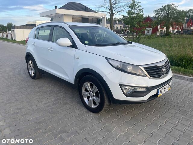 Кіа Sportage, об'ємом двигуна 1.69 л та пробігом 120 тис. км за 8834 $, фото 11 на Automoto.ua